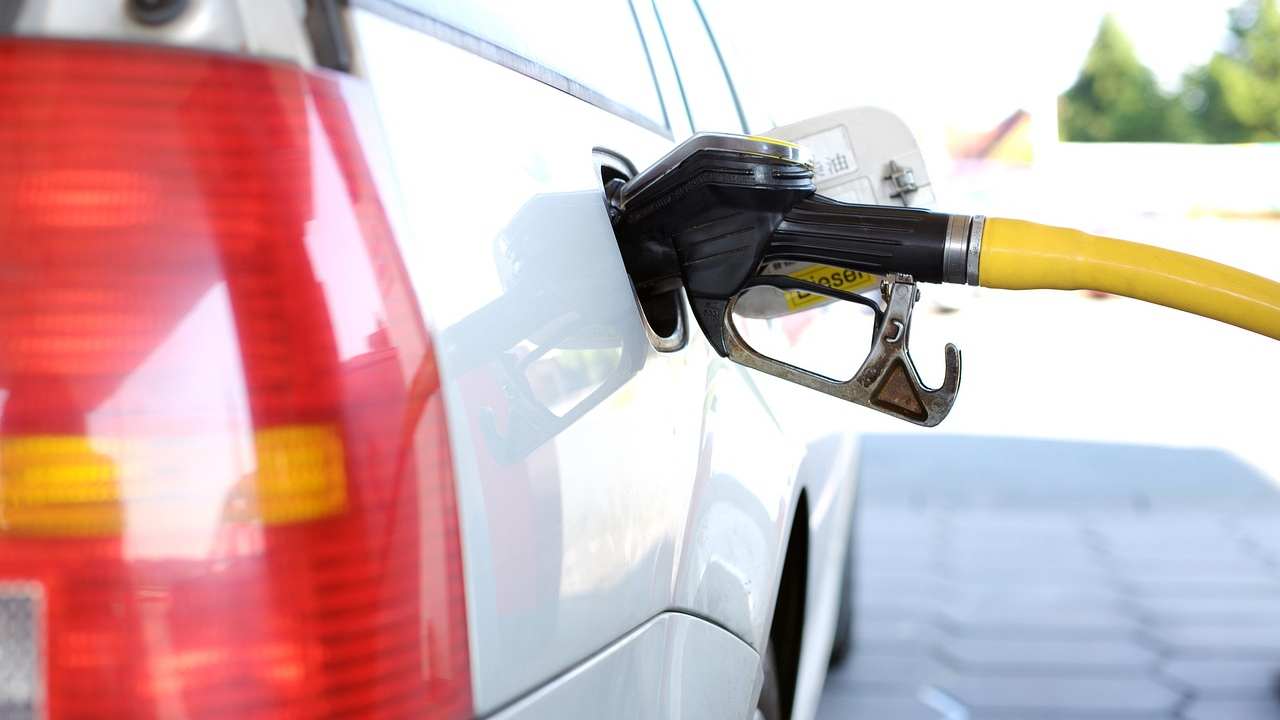 suggerimenti per risparmiare sulla benzina